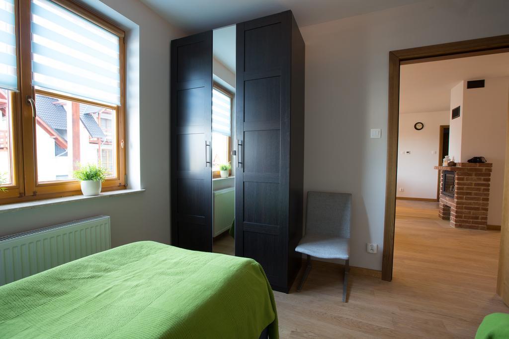 "Rodzinny Apartament Pod Sniezka 2" Na Osiedlu "Apartamenty Pod Sniezka" Karpacz Szoba fotó